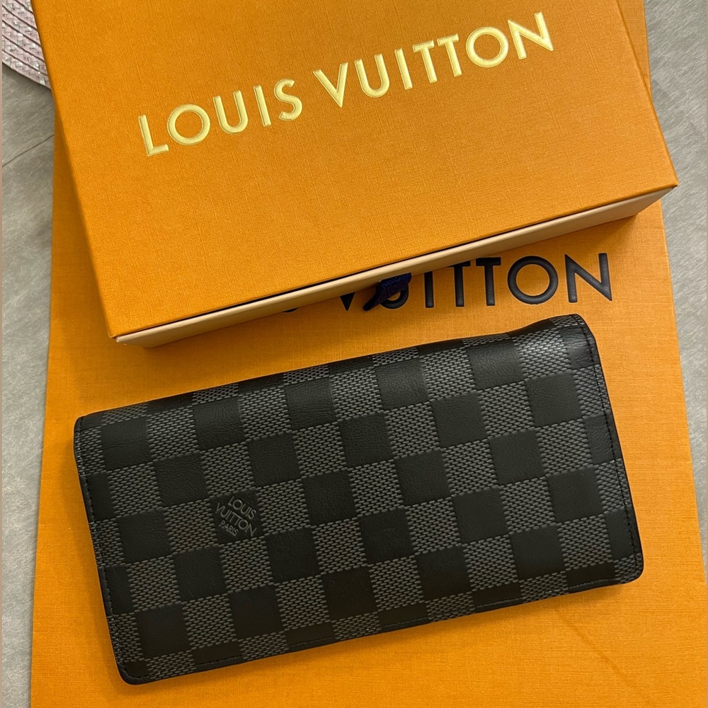 DAMIER GRAPHITE BRAZZA CONTINENTAL WALLET Louis Vuitton . Men's Wallet